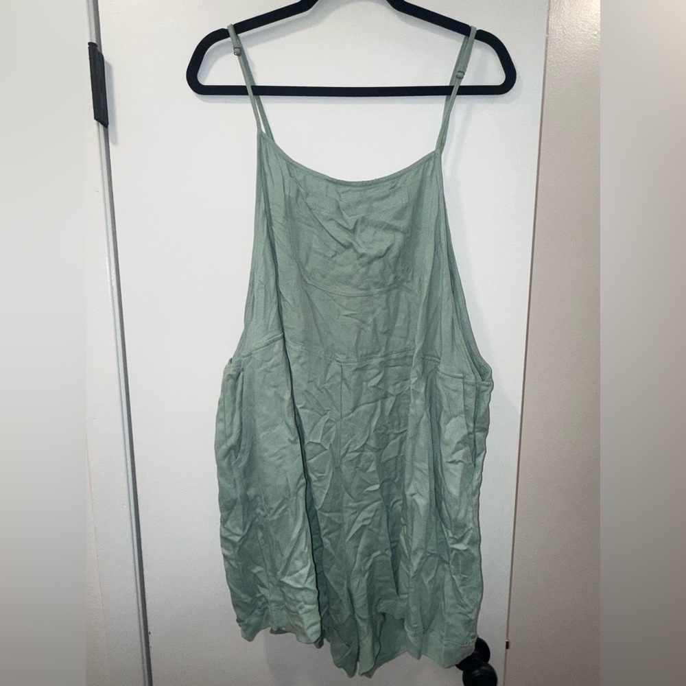 Women's Sage Green Linen-Blend Romper